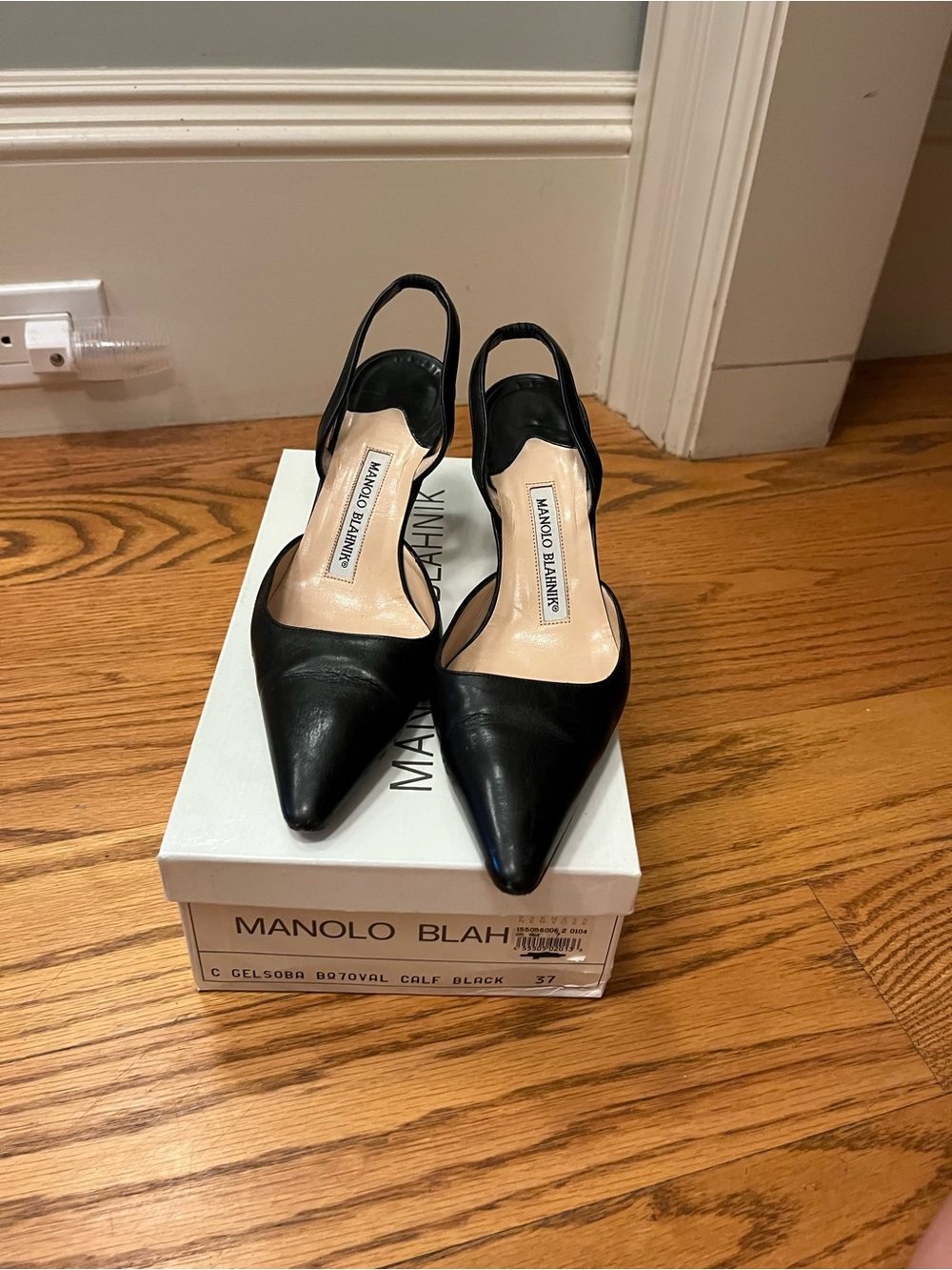 Manolo Blahnik Black Pointed Slingback Pumps WITH BOX